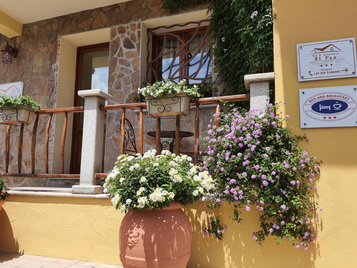 Al Pez Exclusive Rooms Ольбія Екстер'єр фото