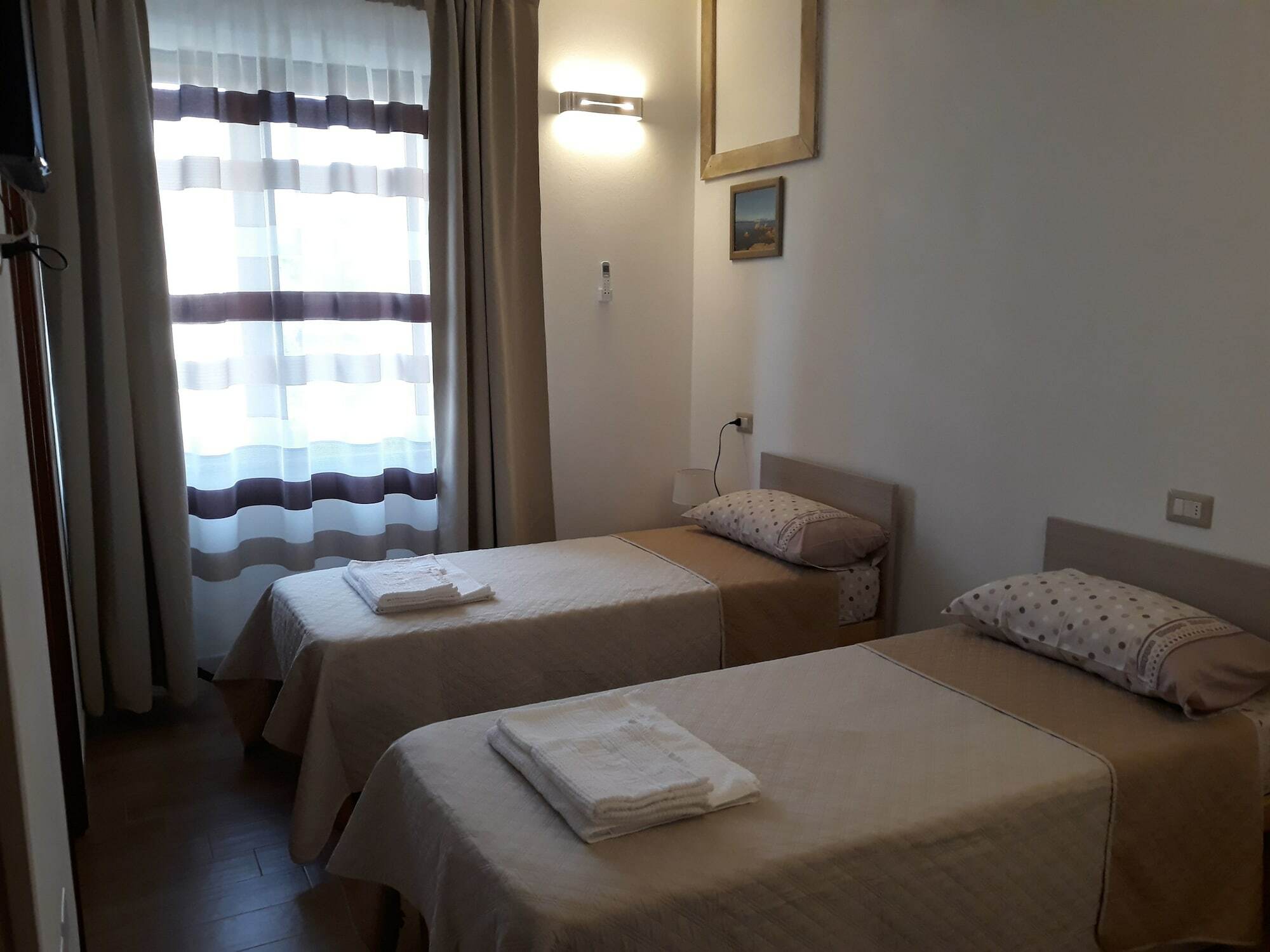 Al Pez Exclusive Rooms Ольбія Екстер'єр фото